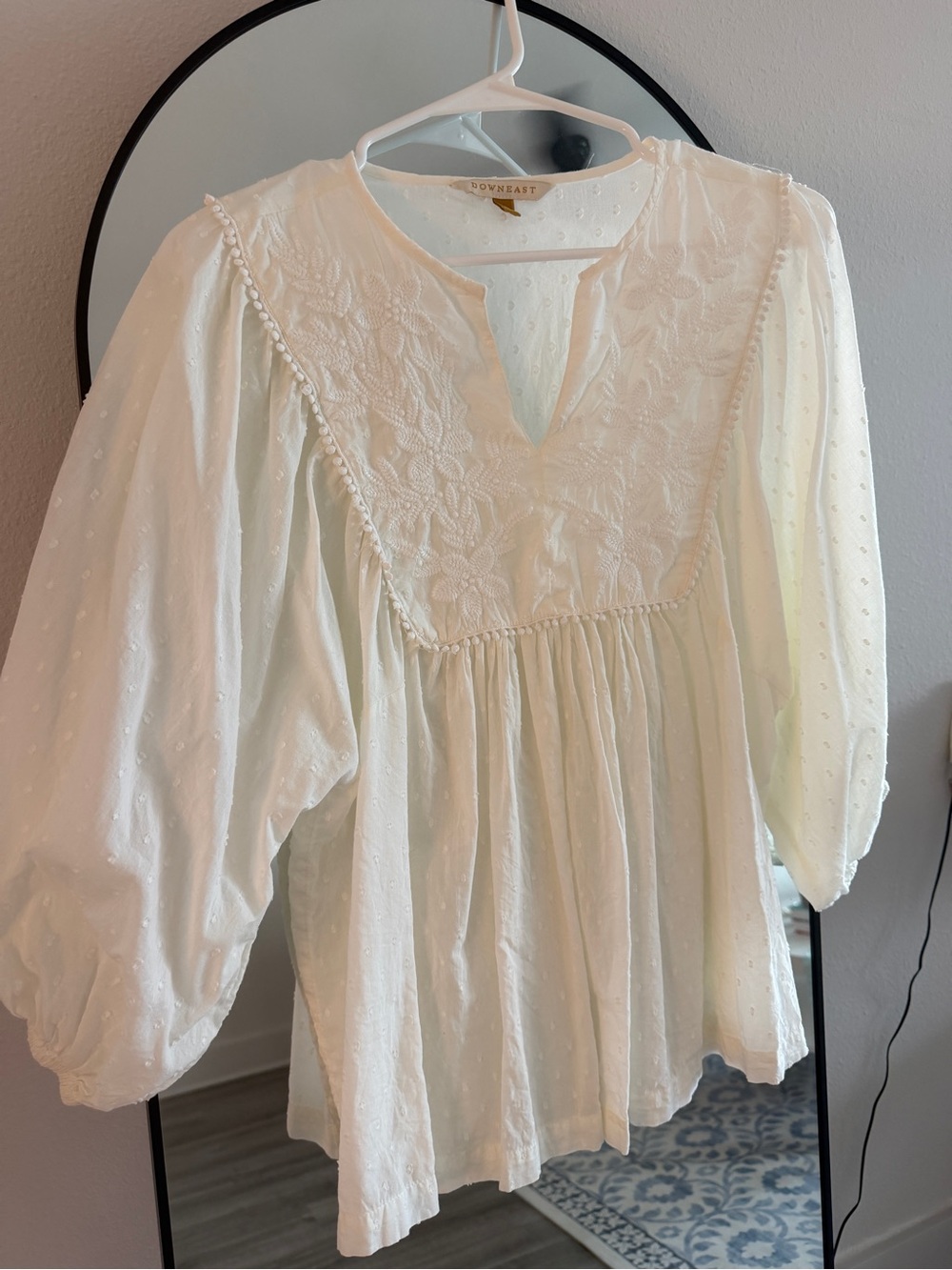 DownEast White Embroidered V-Neck Peasant Tunic